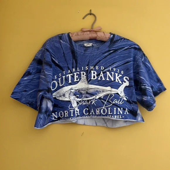 Outer Banks Tie-Dye Crop Top size medium - Picture 2 of 10